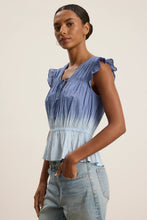 Load image into Gallery viewer, Dip Dye Crinkle Top