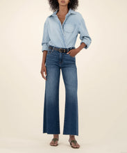 Load image into Gallery viewer, Meg Wide Leg 29 Inseam - Inexhaustible Wash