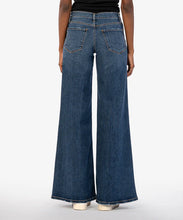 Load image into Gallery viewer, Margo Mid Rise Wide Leg - Quality Wash