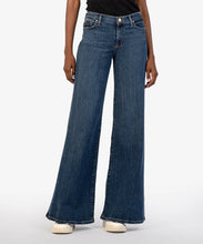 Load image into Gallery viewer, Margo Mid Rise Wide Leg - Quality Wash