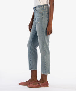 Elizabeth Slouchy Boyfriend Jean