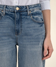 Load image into Gallery viewer, Ashley Slouchy Barrel Straight Leg - Leadership Wash