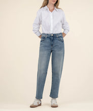 Load image into Gallery viewer, Ashley Slouchy Barrel Straight Leg - Leadership Wash