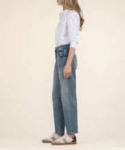 Load image into Gallery viewer, Ashley Slouchy Barrel Straight Leg - Leadership Wash