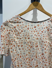 Load image into Gallery viewer, Floral Tee