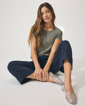 Load image into Gallery viewer, Angie Crop Wide Leg Pant - Navy
