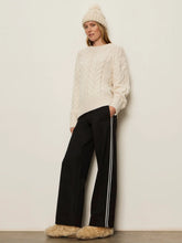 Load image into Gallery viewer, Runway Track Pant